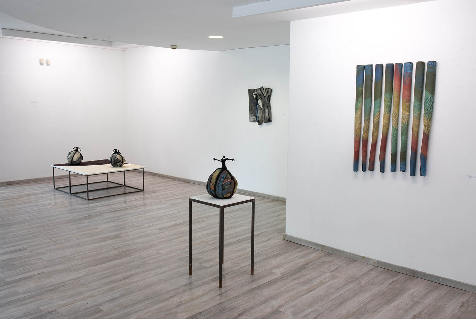 HUSZ Agnes Tomeishi  Megallito Ko KAS Galeria Kiallitasi Enterior 2021 2