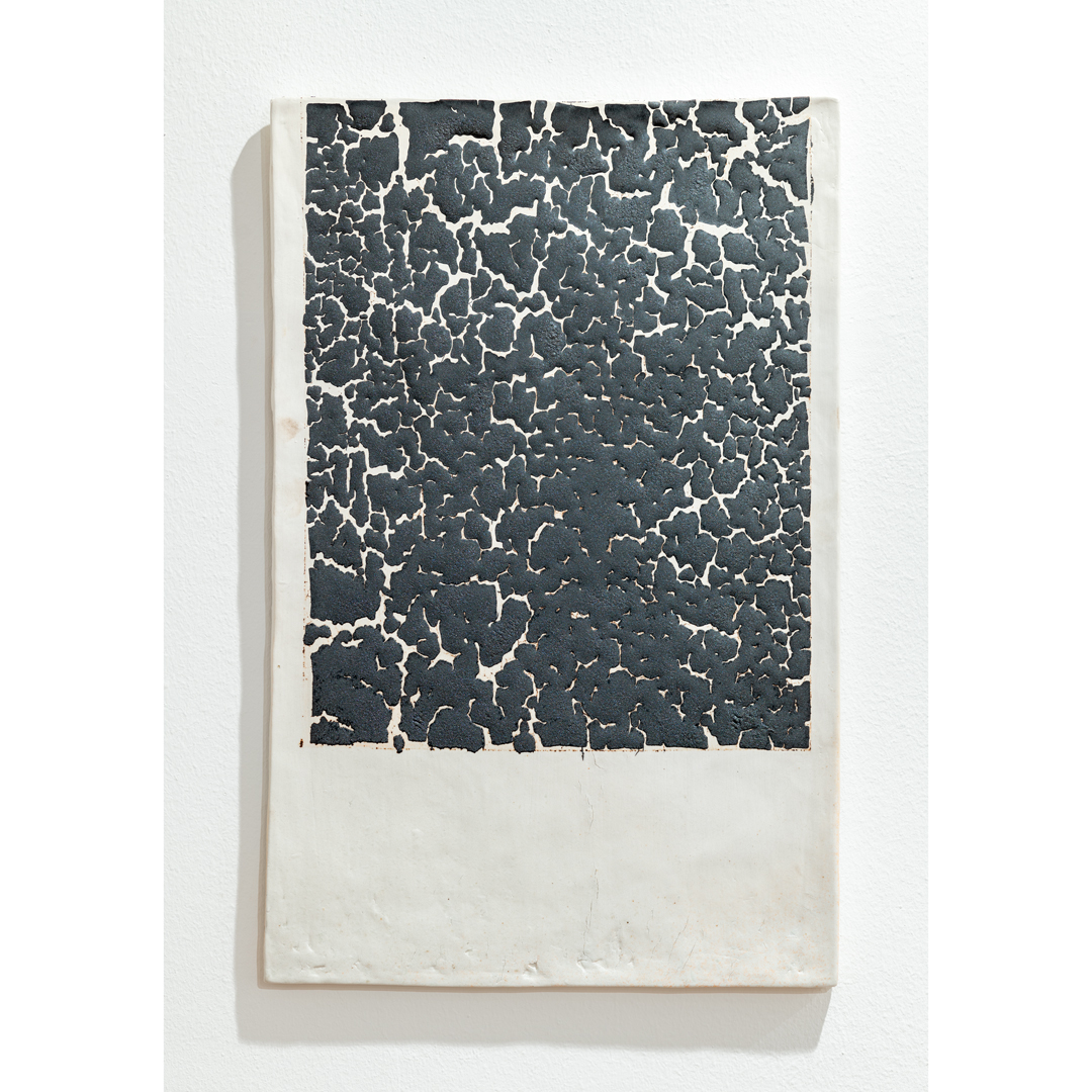 NEMA Julia Malevics Tabula Sorozat 2023 Porcelan Balaton Felvideki Kozetekbol Keszitett Mazzal Fatuzeleses Egetes 1350 C 33 X 51 X