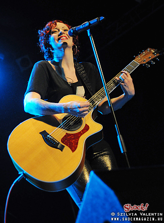 anneke_van_giersbergen_k2014_1