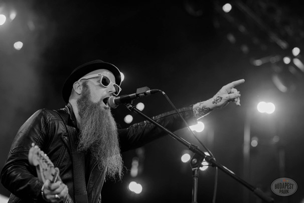 0727skindred2