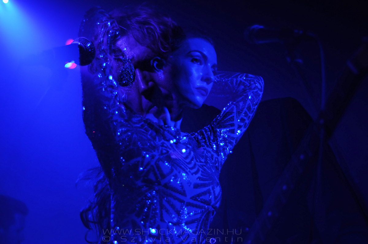 chrysta_bell_k2017_02