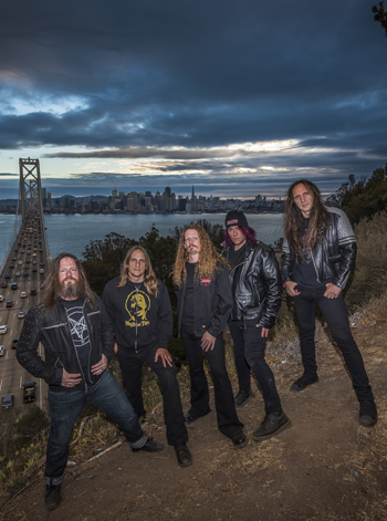 Exodus: „A dobolás és a favágás tart formában”