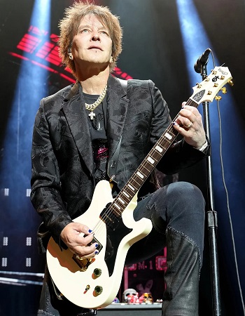 Billy Morrison: „Az ember semmiben nem lesz sikeres, ha délig fekszik az ágyban”
