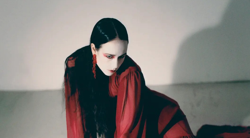 Allie X: az arctalan lány hangja
