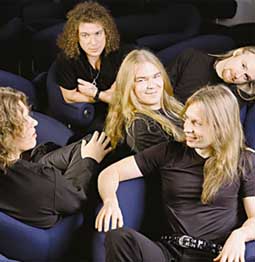 Stratovarius: nagy, boldog család